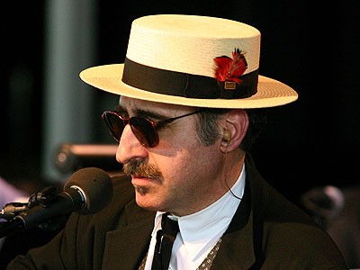 Feature Article: Leon Redbone - the cult of Redbone