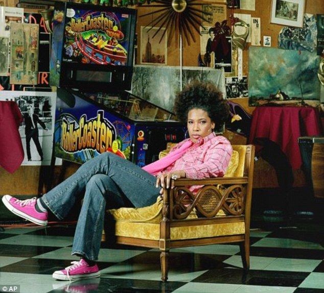 Macy Gray Outlandish Outrageous And Utterly Original Gordon