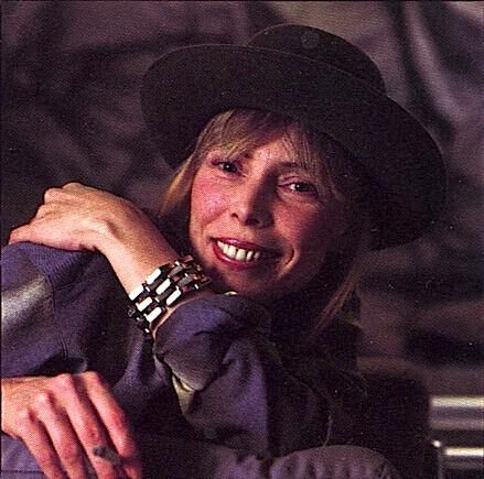 Feature Article: Joni Mitchell - Portrait of an Artist in her Prime