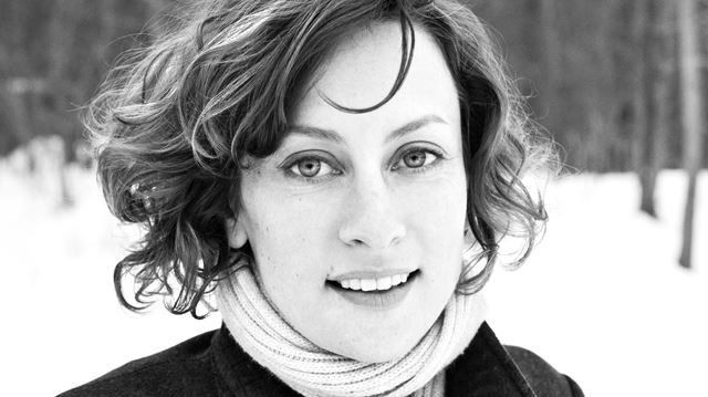 Feature Article: Sarah Harmer - Harmer's Charm